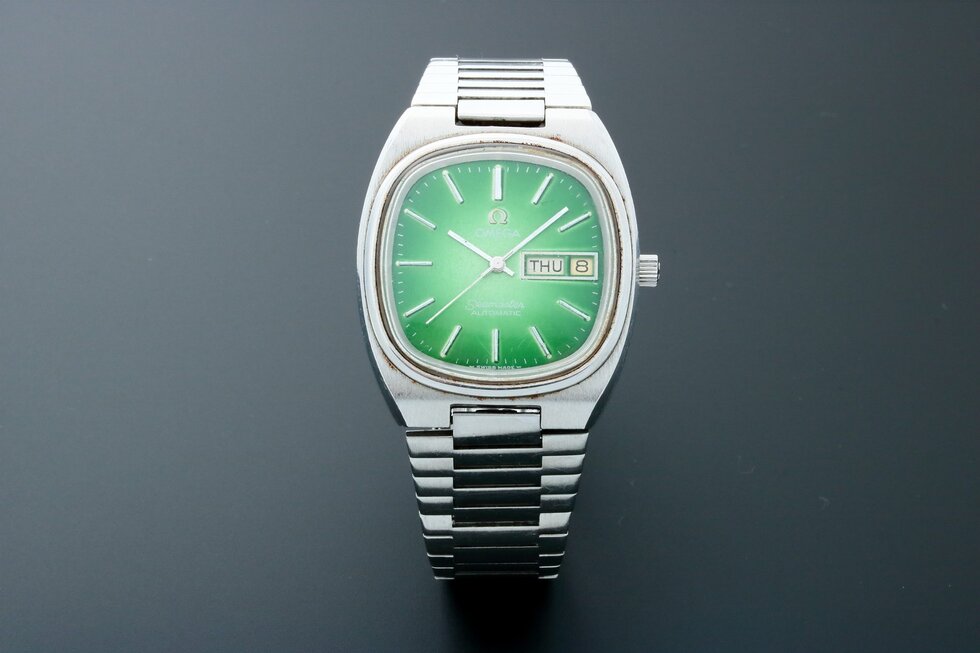 Lot #13109 – Omega Seamaster Day Date Green Dial Watch Vintage 166.0211 Omega Caliber 1020