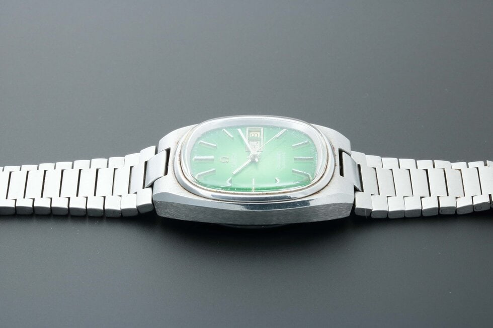 Lot #13109 – Omega Seamaster Day Date Green Dial Watch Vintage 166.0211 Omega Caliber 1020