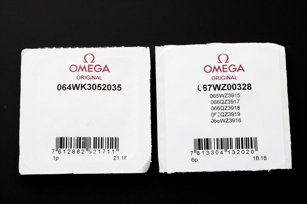 Lot #12942 – Omega 3569.31 Speedmaster Apollo 11 35th Anniversary Panda Dial & Hands Set Parts 3569.31 Omega 064WK3052035