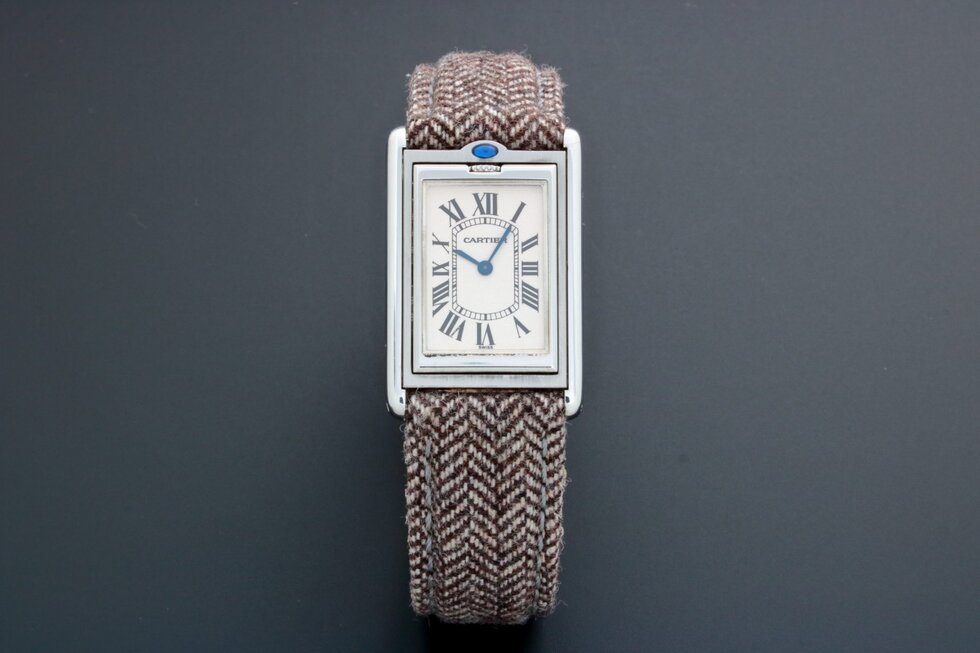 Lot #AN3923 – Cartier Tank Basculante Mechanical Watch 2390 Cartier Acquire Now