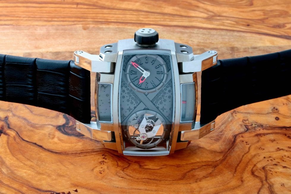 Romain-Jerome-Moon-Orbiter-Flying-Tourbillon-R.J.M.TO_.MO_.002.01_1-980x653
