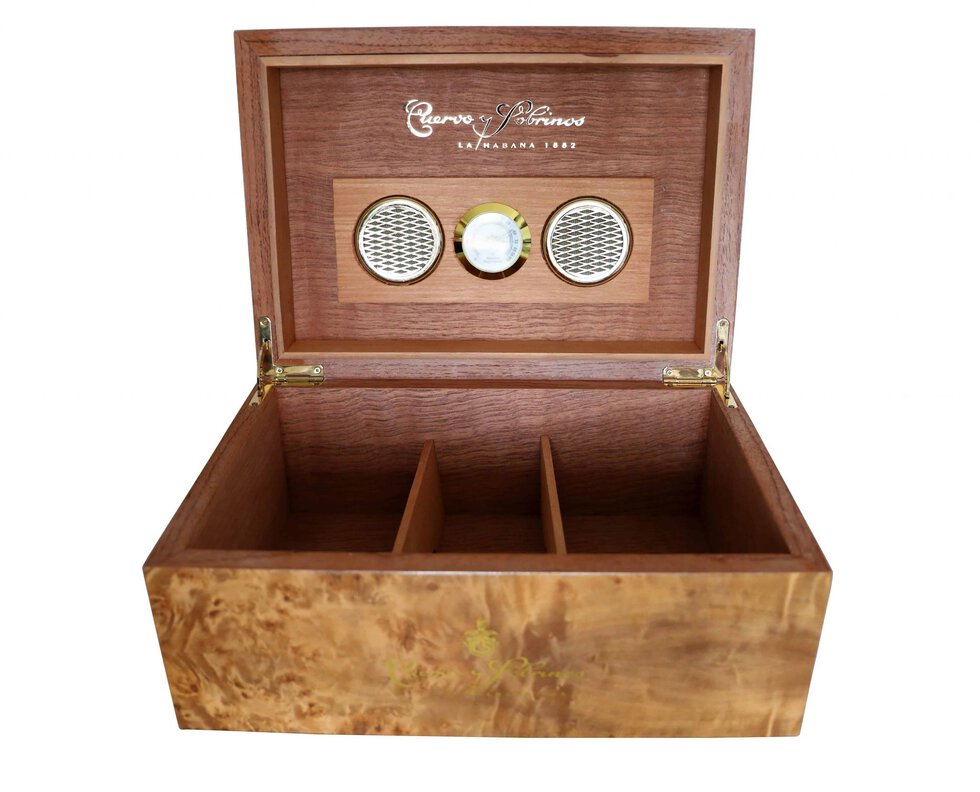 Lot #3225A – Cuervo y Sobrinos Habana Esplendidos Watch Diamond Bezel A2412/1 Cuervo y Sobrinos Cuervo y Sobrinos