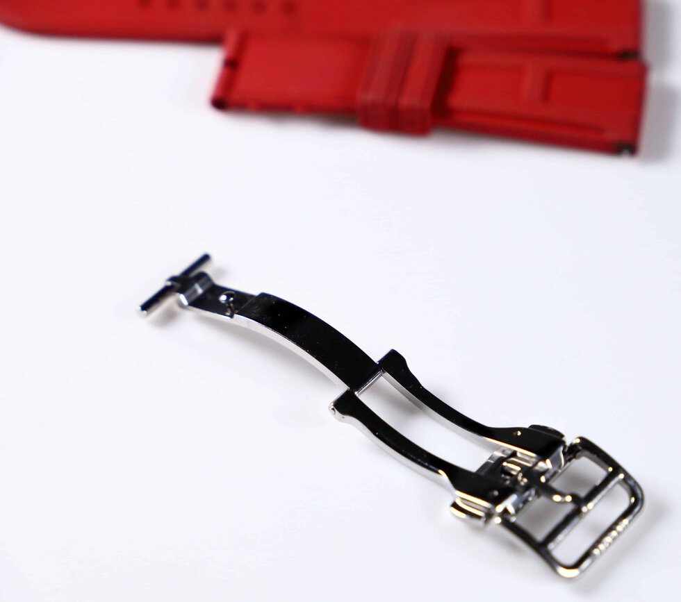 Lot #6296 – Hermes 20MM Rubber Strap with Hermes Deployant Buckle Hermes