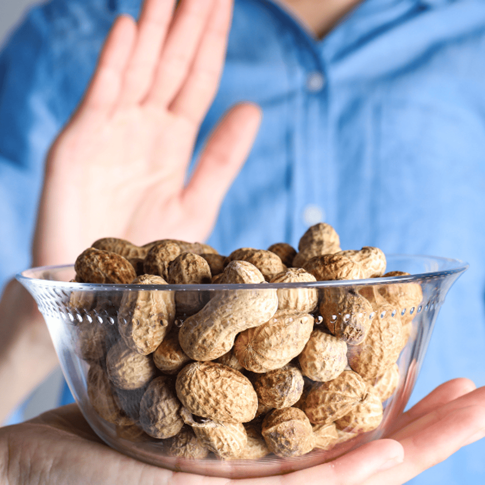 Food sensitivities and food allergies