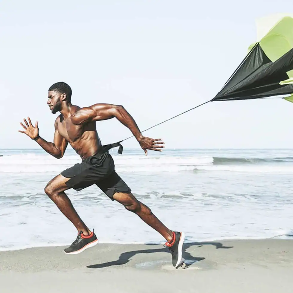 Man running on the beach with increased energy and endurance after NAD⁺ Therapy at BionwoRx in Carmel, Indiana, promoting cellular repair and vitality.