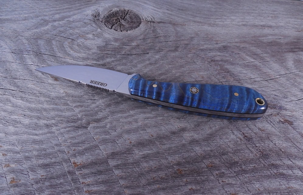 H14 Top View Blue Flame Maple EDC Knive highlighting jimping