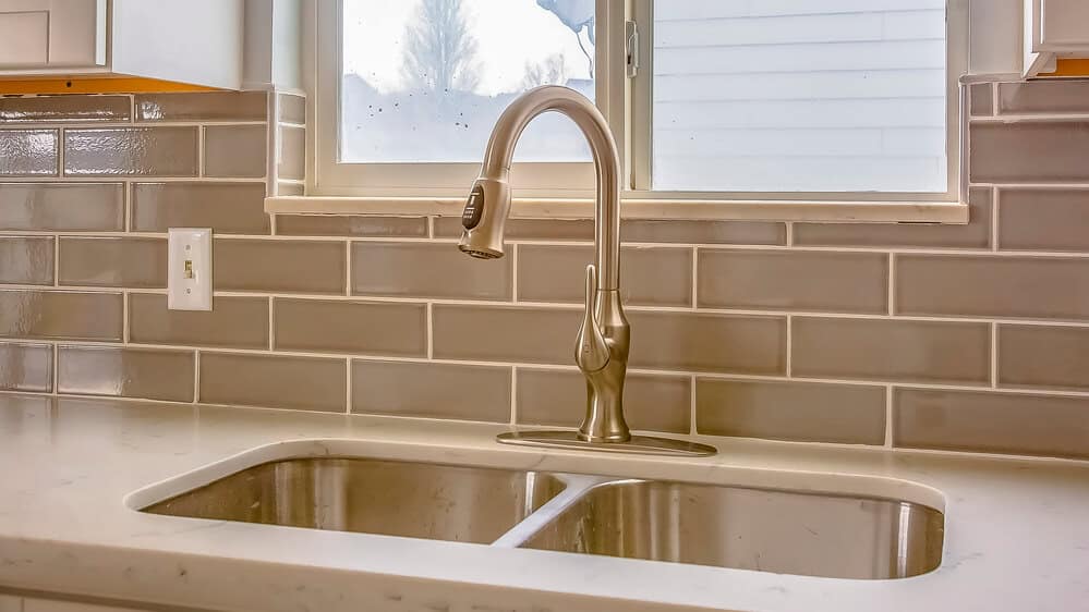 What to Do When Your Backsplash Isn’t Backsplashing