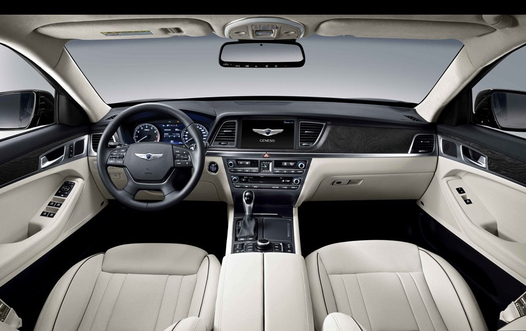 Hyundai genesis _interior