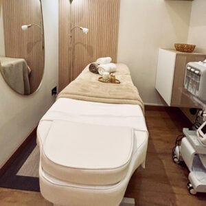 Imagen de la cabina de tratamientos faciales y corporales
