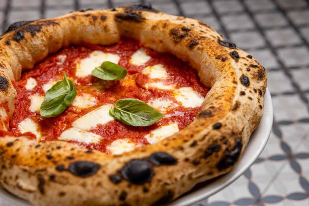 pizza in rome on Sunday