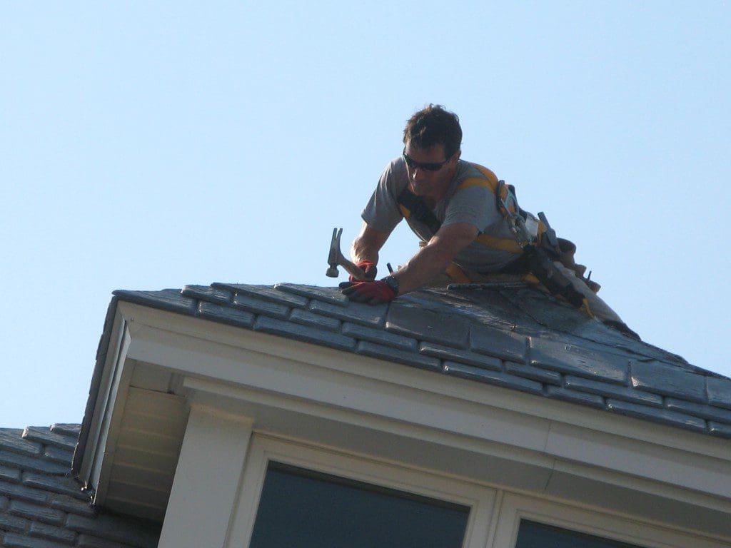 Mark installing DaVinci Roofscapes 6 Steps to NOT get ripped off by a home improvement or roofing contractor MyFixitUpLife MyFixitUpLife Home improvement contractor for a roof you'll love.