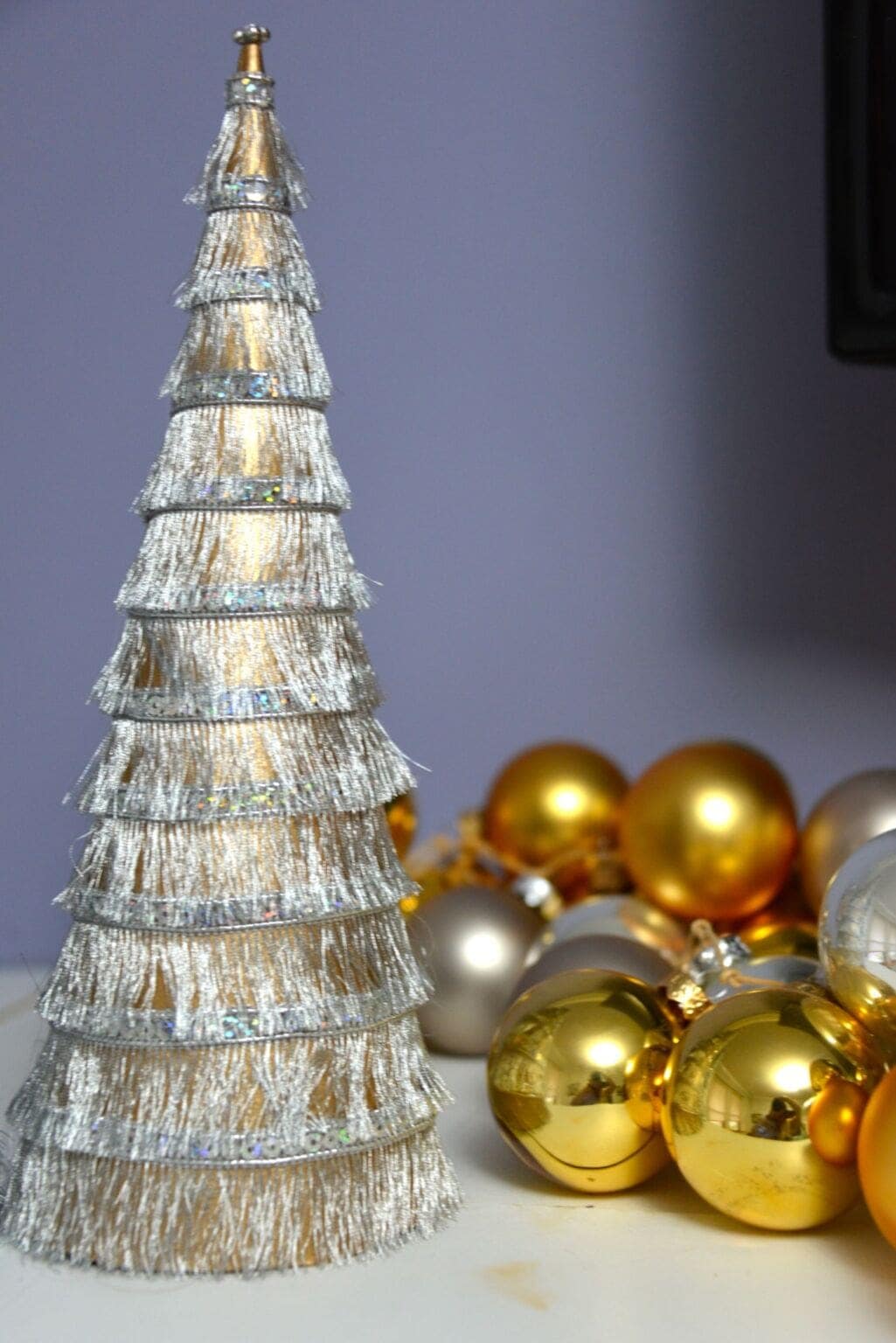 Fringe Christmas Trees MyFixitUpLife Making holiday crafts and home decor is one of my favorite reasons to DIY MyFixitUpLife MyFixitUpLife Fringe Christmas Trees MyFixitUpLife Holiday DIY holiday crafts