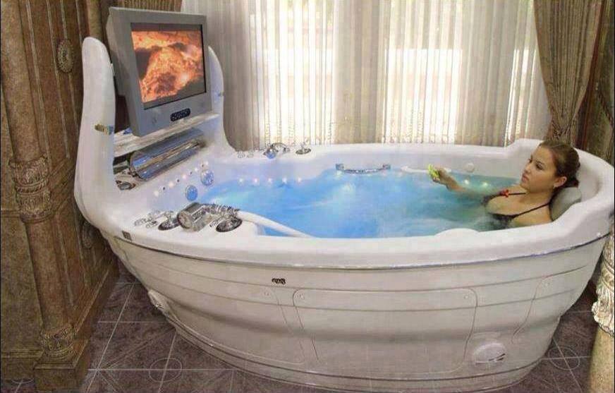 Amazed and Amused Bathtub Genevieve Gorder Amazed and Amused Heres what we found on social media this week MyFixitUpLife MyFixitUpLife Amazed and Amused Bathtub Genevieve Gorder