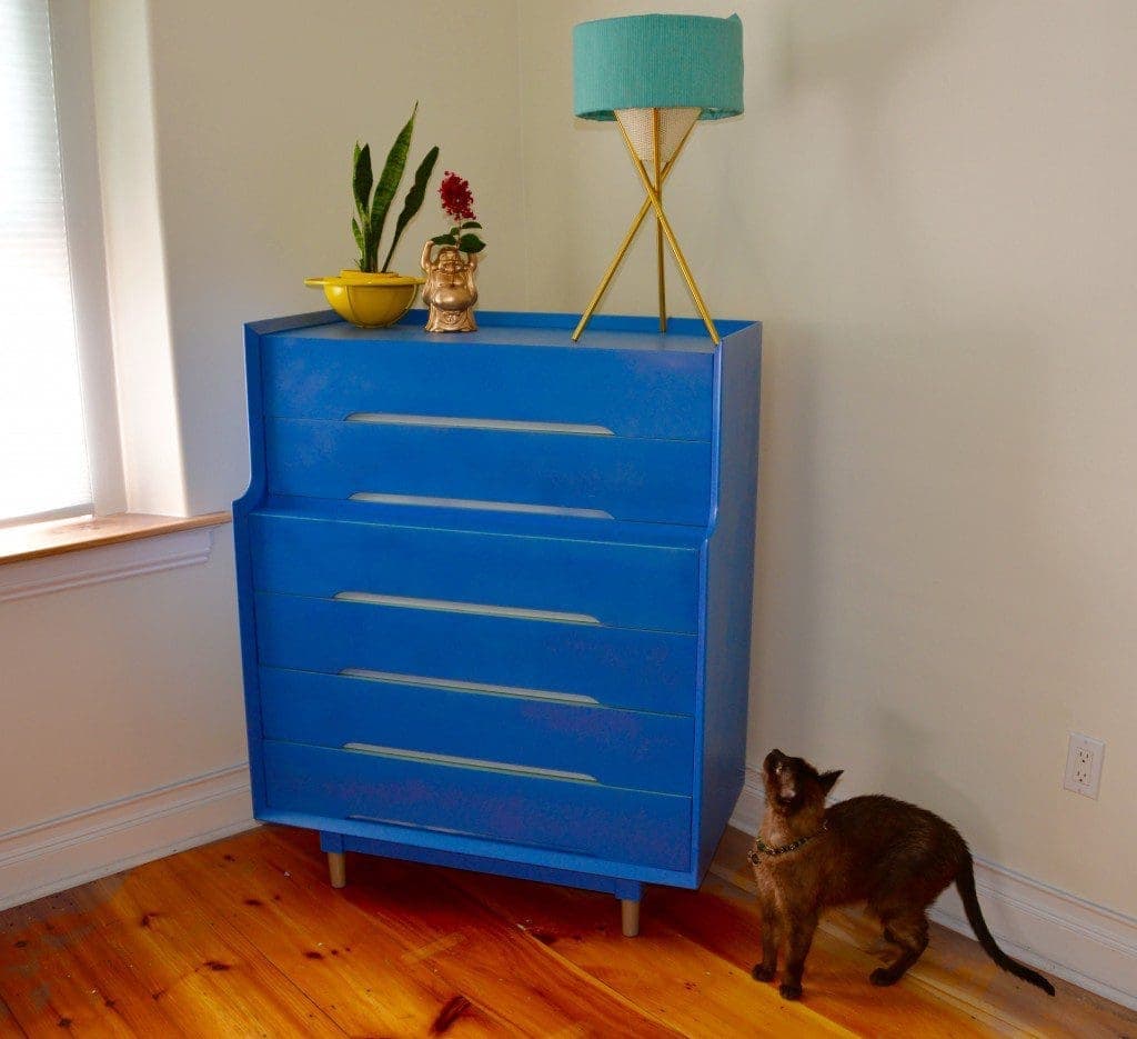 MyFixitUpLife Habitat for Humanity ReStore Dresser After ReStore Makeover in an afternoon New color for a mid century dresser MyFixitUpLife MyFixitUpLife MyFixitUpLife Habitat for Humanity ReStore Dresser After Restore Makeover