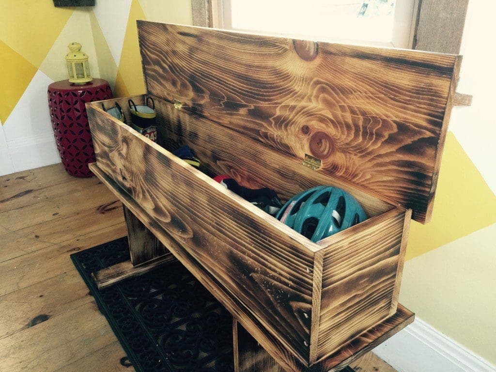 DIY Storage Bench Beauty Love rustic How to make a burnt wood storage bench MyFixitUpLife MyFixitUpLife DIY Storage bench Bernzomatic