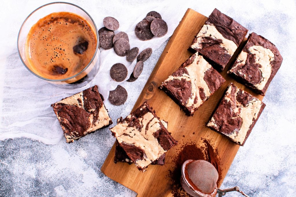 brownies cu tahini si cafea