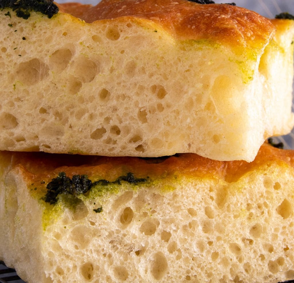 focaccia cu pesto verde