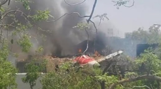 ভারতের আহমেদাবাদে ভয়াবহ বিমান দুর্ঘটনা, নিহত অন্তত ১৩৩ জন