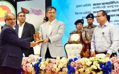 মাদকবিরোধী কার্যক্রমে প্রথম পুরস্কার পেল পপুলার লাইফ