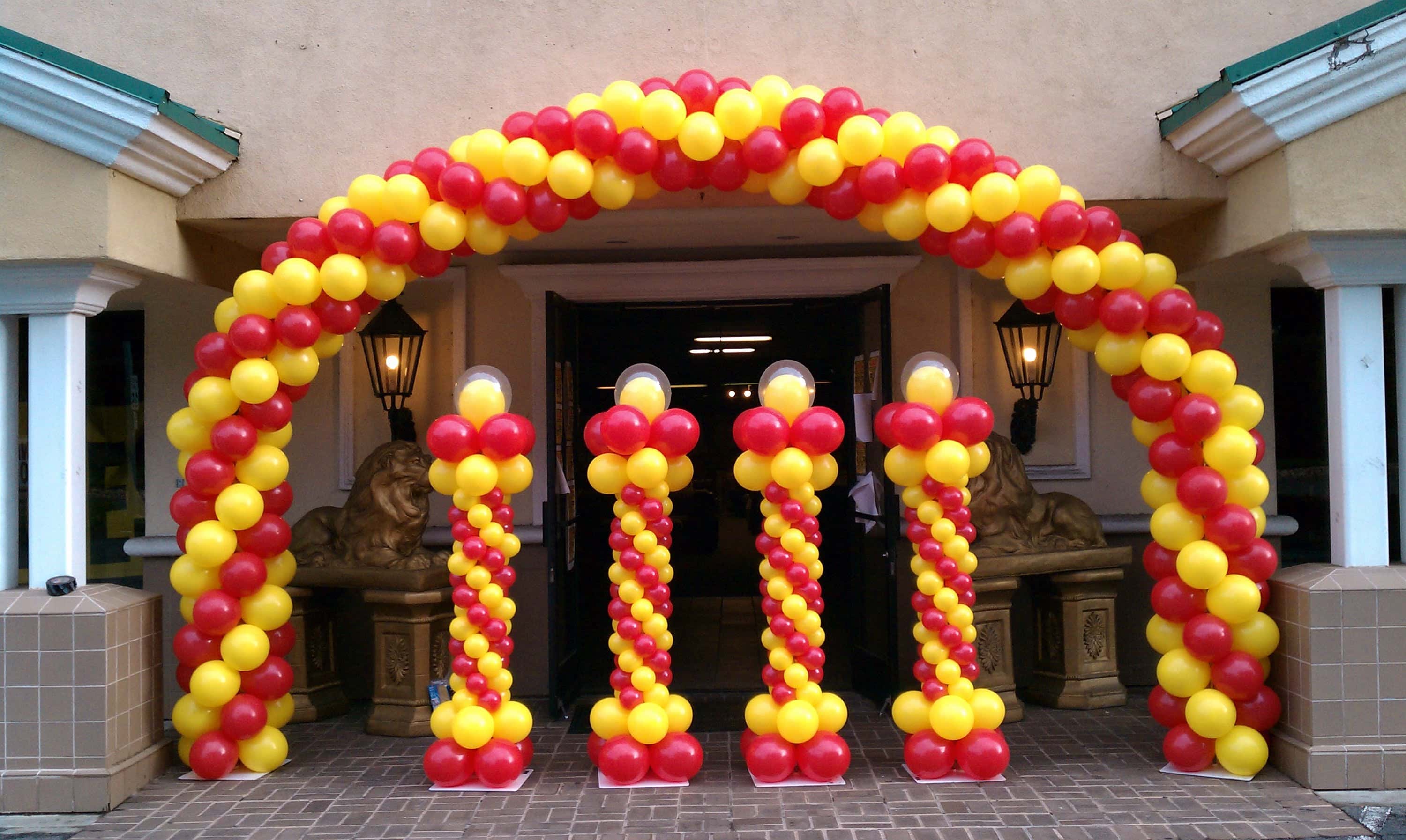 balloons arch 3