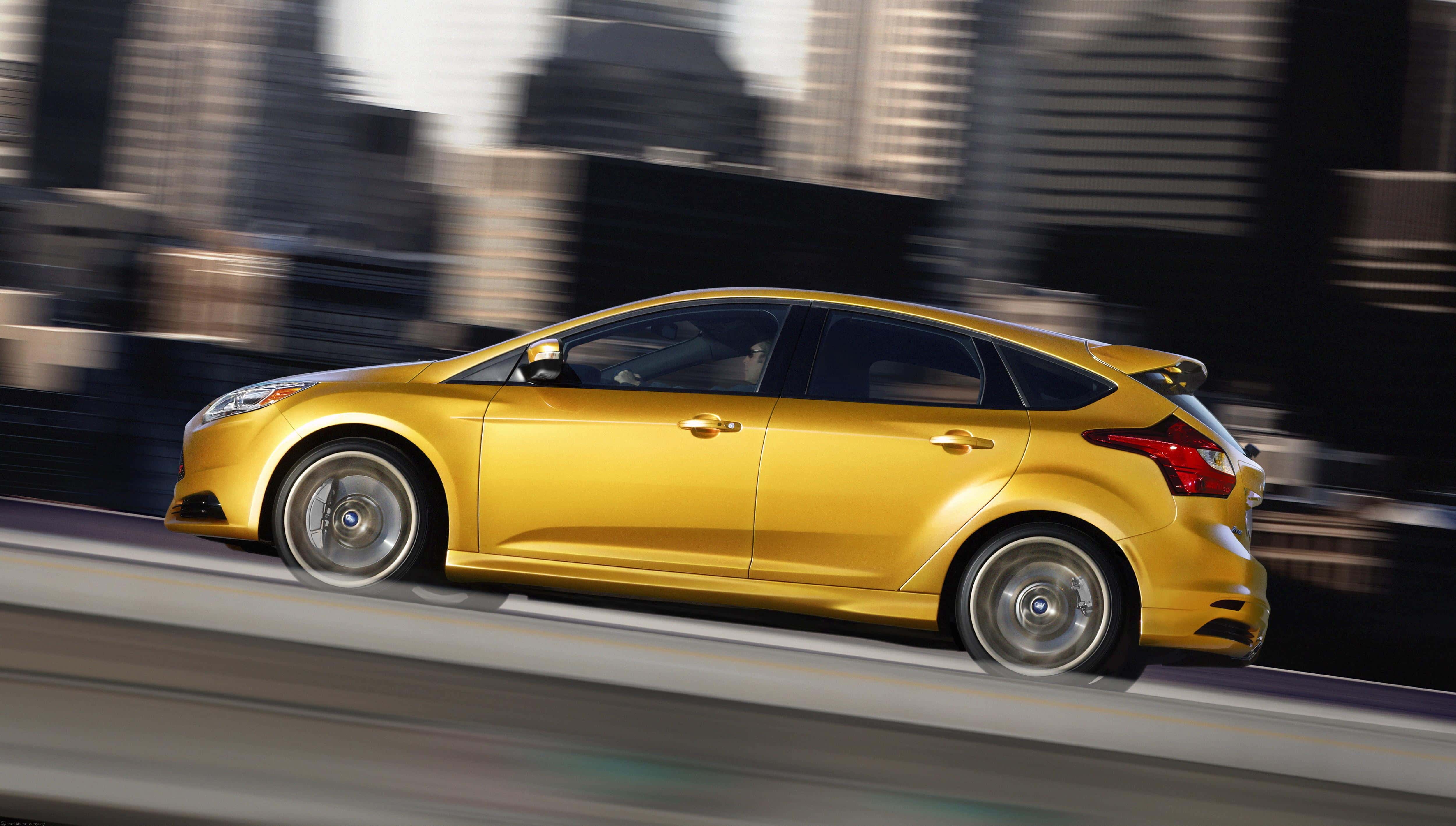 Ford-Focus-ST-profile