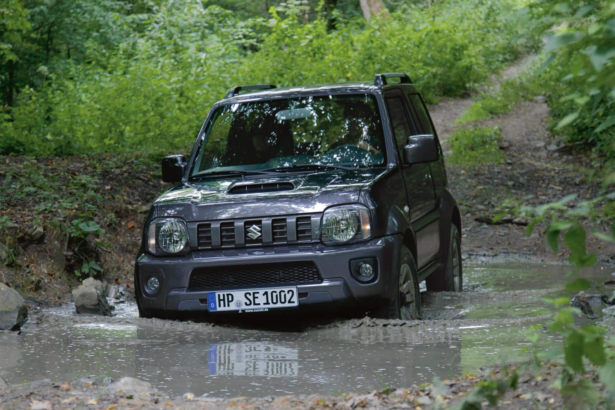 Suzuki-Jimny-Facelift-2012