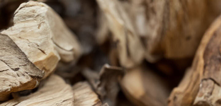 Cashmeran note – soft woody musk bringing warmth