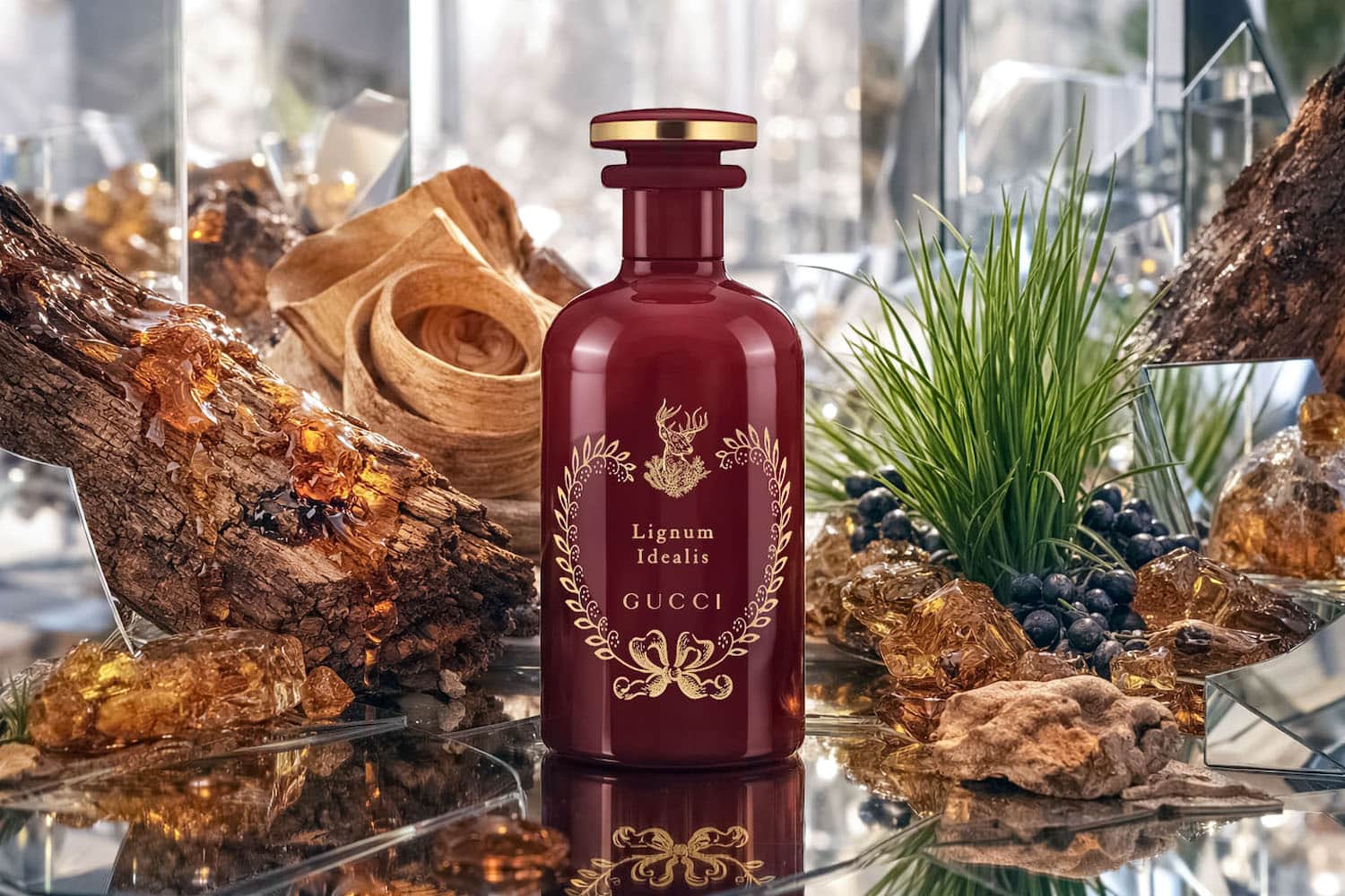 Gucci The Alchemist’s Garden Lignum Idealis Eau de Parfum bottle with woody and spiced character