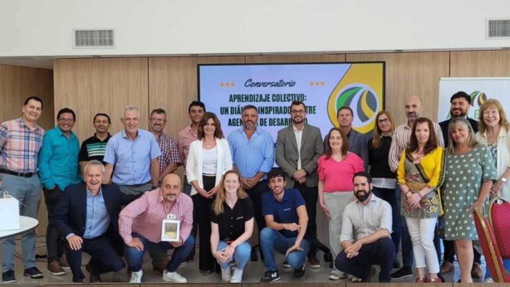 Participación en el Conversatorio de Desarrollo Regional en Sunchales