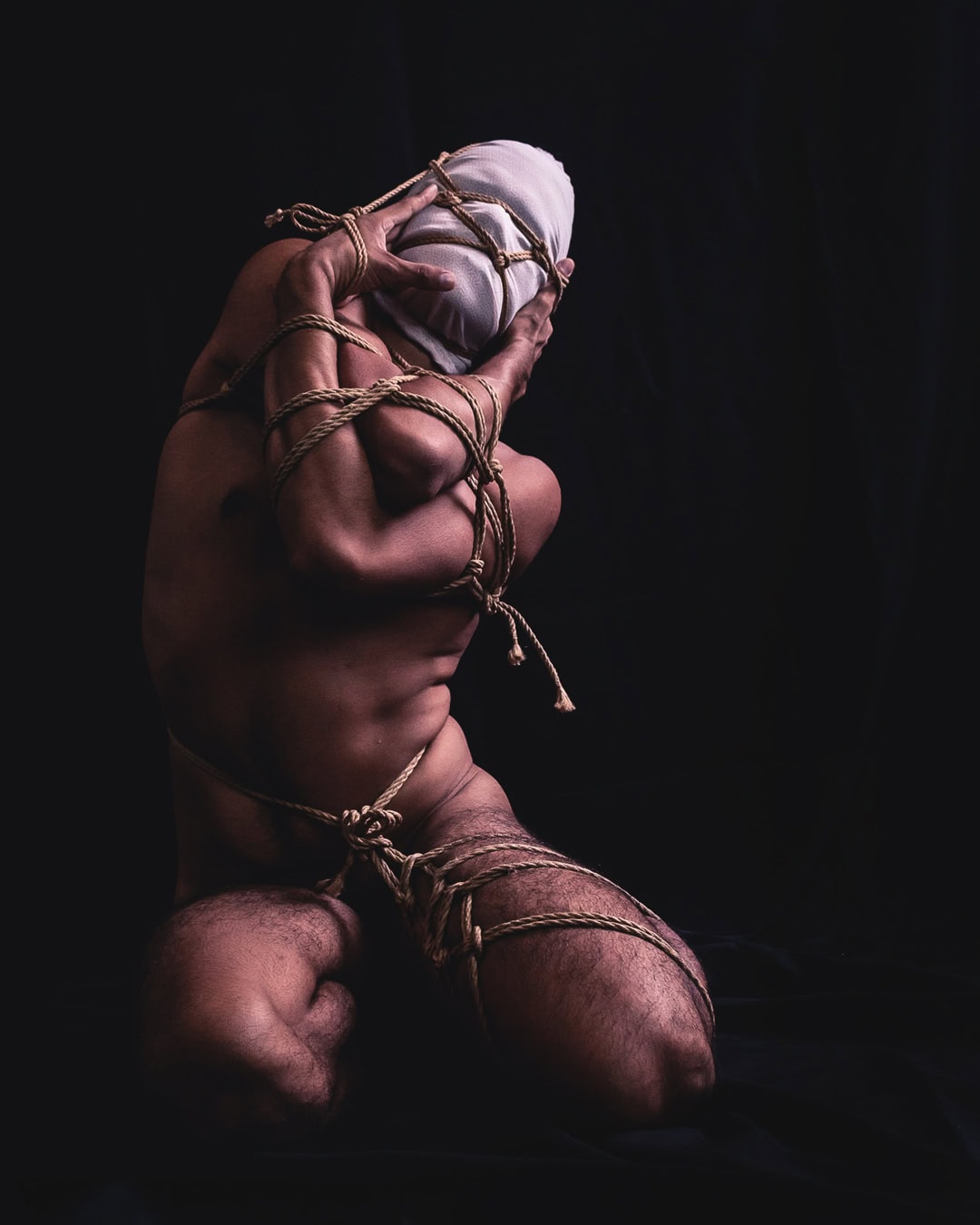 Trabalho 03, Shibari por Akira Nawa