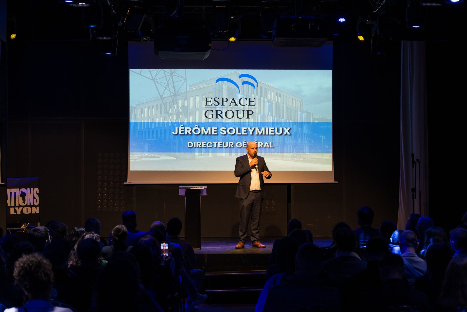 À Lyon et Annecy, ALCBFOTO réalise vos reportages photo et vidéo pour vos événements d’entreprise