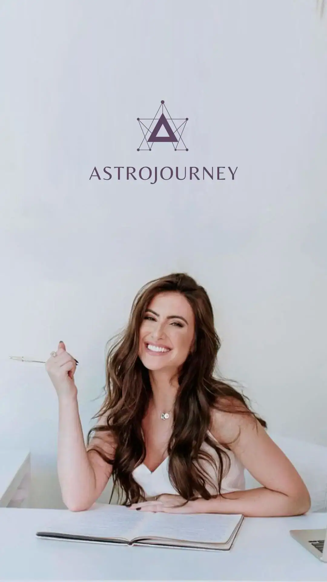 Identidade Visual Isabella Mezzadri Astrojourney Calendastro Astrologia