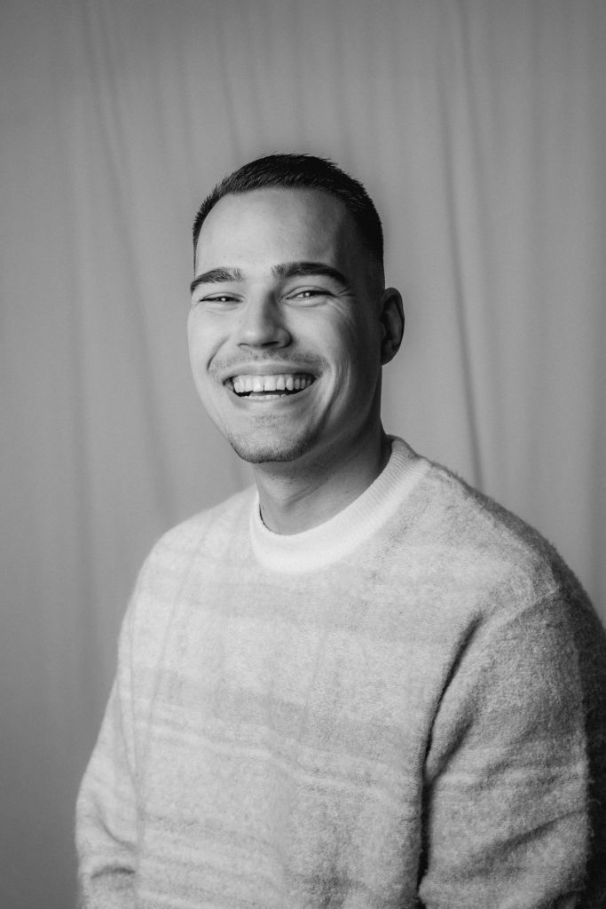 2834FF94-A446-4F5C-B2C3-783076599048