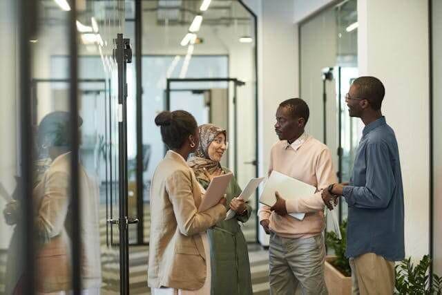 🔎 كيفية متابعة طلب الاستقدام بعد التقديم إلكترونيًا عبر أبشر ووزارة الخارجية 2026