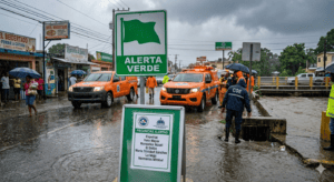 Alerta por lluvias: El COE puso 7 provincias en alerta verde por una vaguada que provocará aguaceros, tormentas eléctricas e inundaciones.