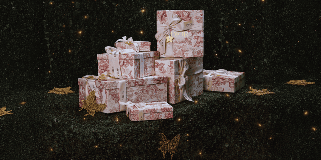 ديور تكشف عن عالمها الساحر: فيلم احتفالي يأسرك ببهجة الأعياد والفخامة