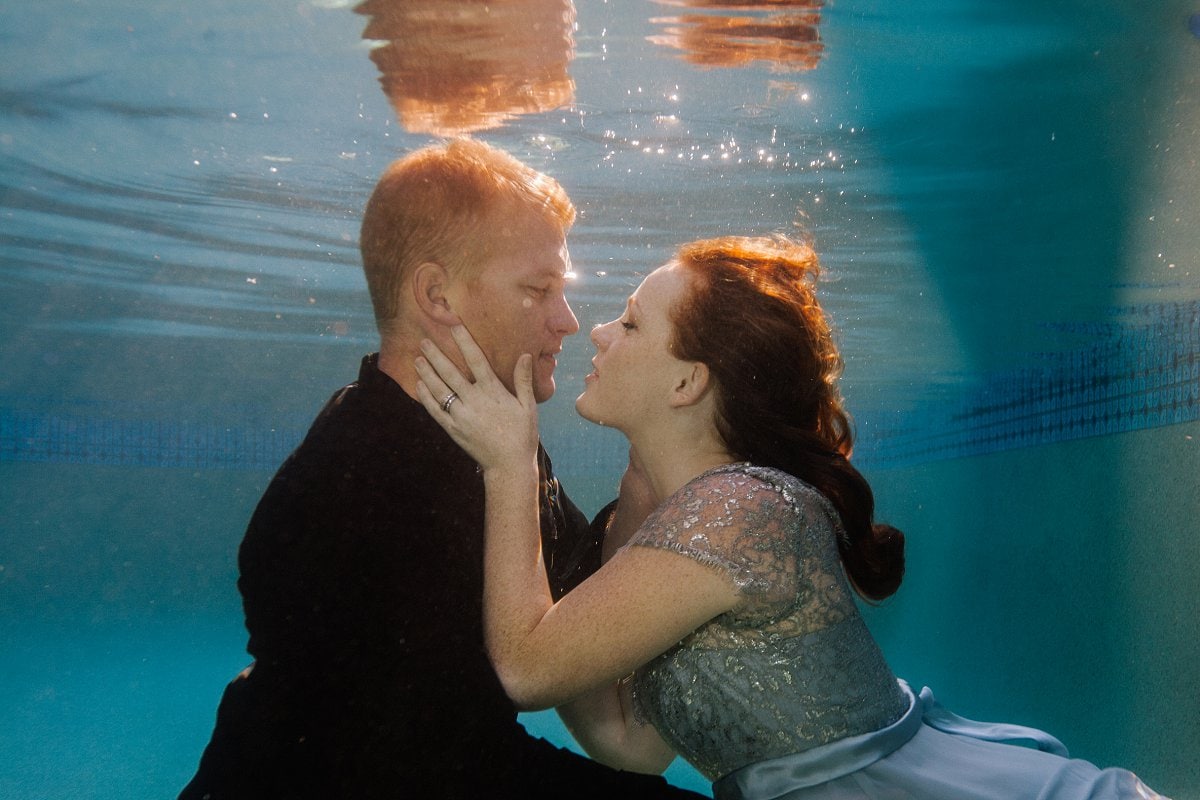 Arizona underwater engagement photographer