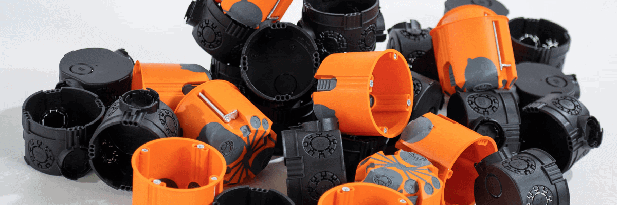 Электромонтажное оборудование, молниезащита, заземление и системы противопожарной безопасности в Казахстане — решения для розницы и проектов.