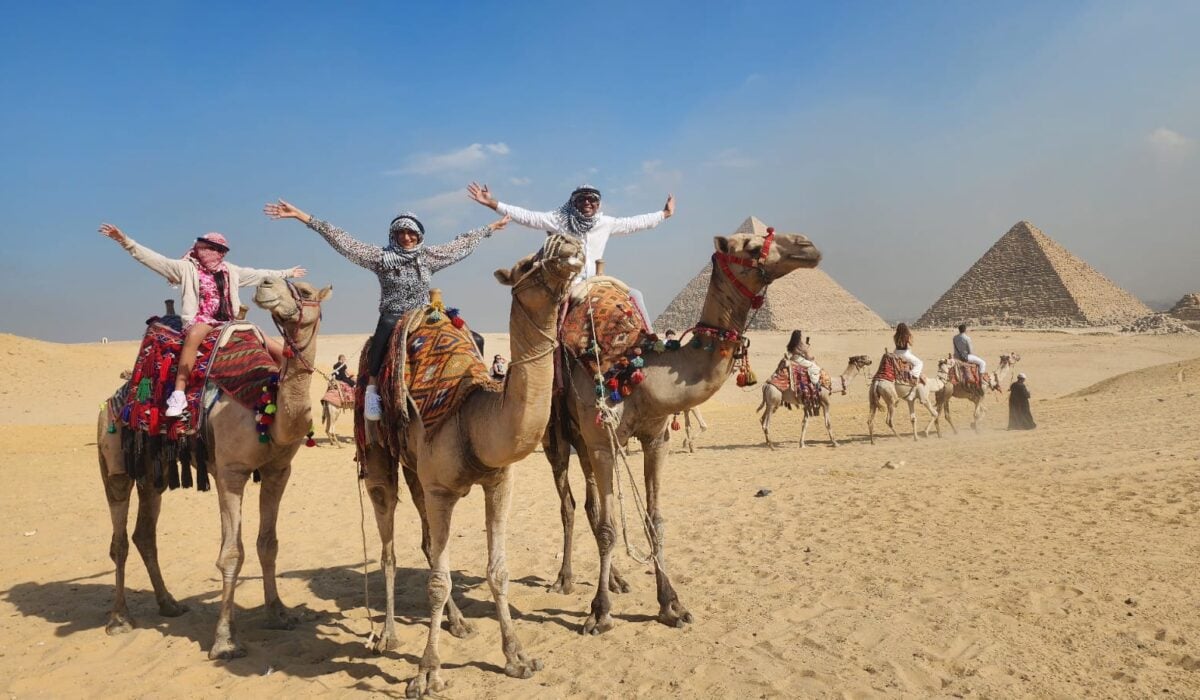 giza-pyramids-private-tour-cairo