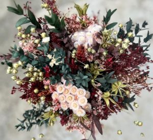 Bouquets artisanaux en fleurs séchées faits main à Frasne