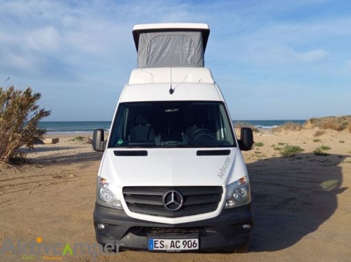 Sprinter Aufstelldach Reimo weiß geschlossen Sprinter lang vorne hoch Strand seite vorne front
