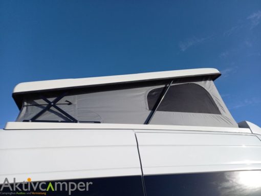 Sprinter Aufstelldach Reimo weiß geschlossen Sprinter lang vorne hoch Strand seite vorne re