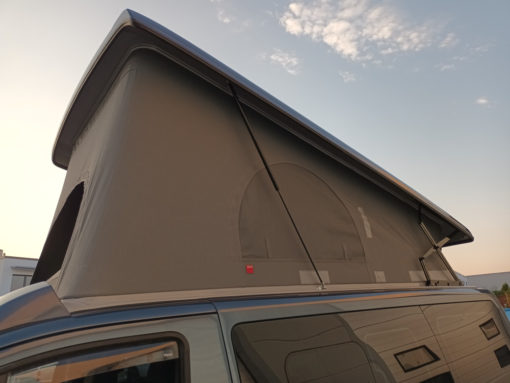 SCA 124 Ford Transit Custom Aufstelldach Camper Klappdach offen links seite