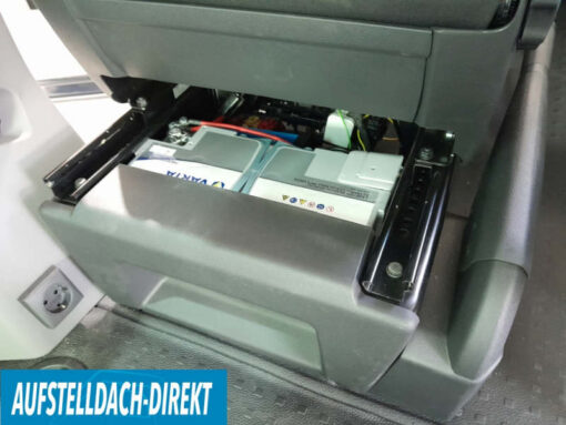 230V Landstrom System Motorraum Einspeißung CEE Stecker Camper Strom Innenansicht