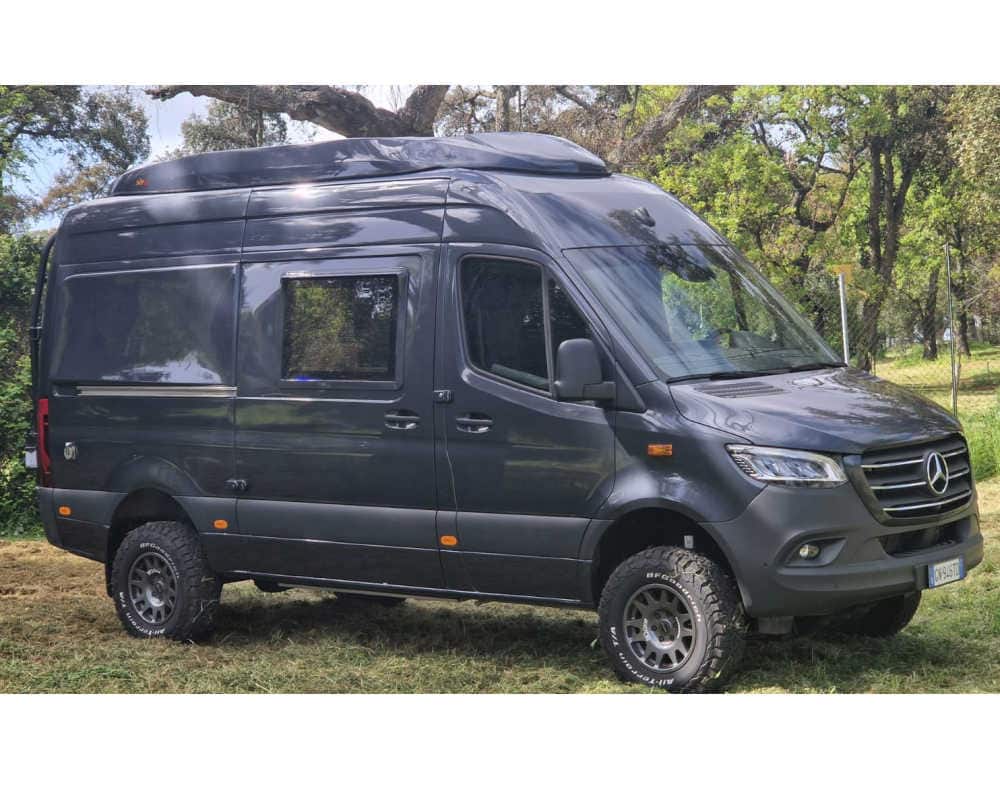 Sprinter Aufstelldach Skyup Sky up Schlafdach Mercedes 906 und 907 nachrüsten einbau geschlossen