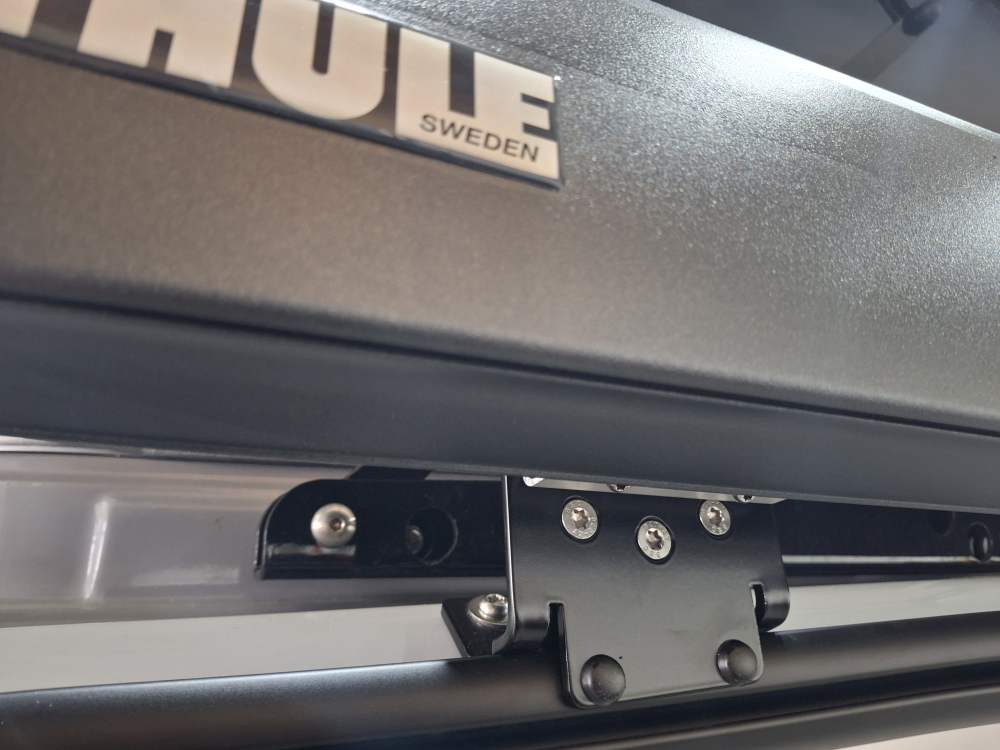 Markisenhalter Multirail Mercedes Vito V-Klasse mit Aufstelldach Reimo Easyfit, Pössl Vanstar, SCA 152 und Crosscamp kompatibel Halter hinten