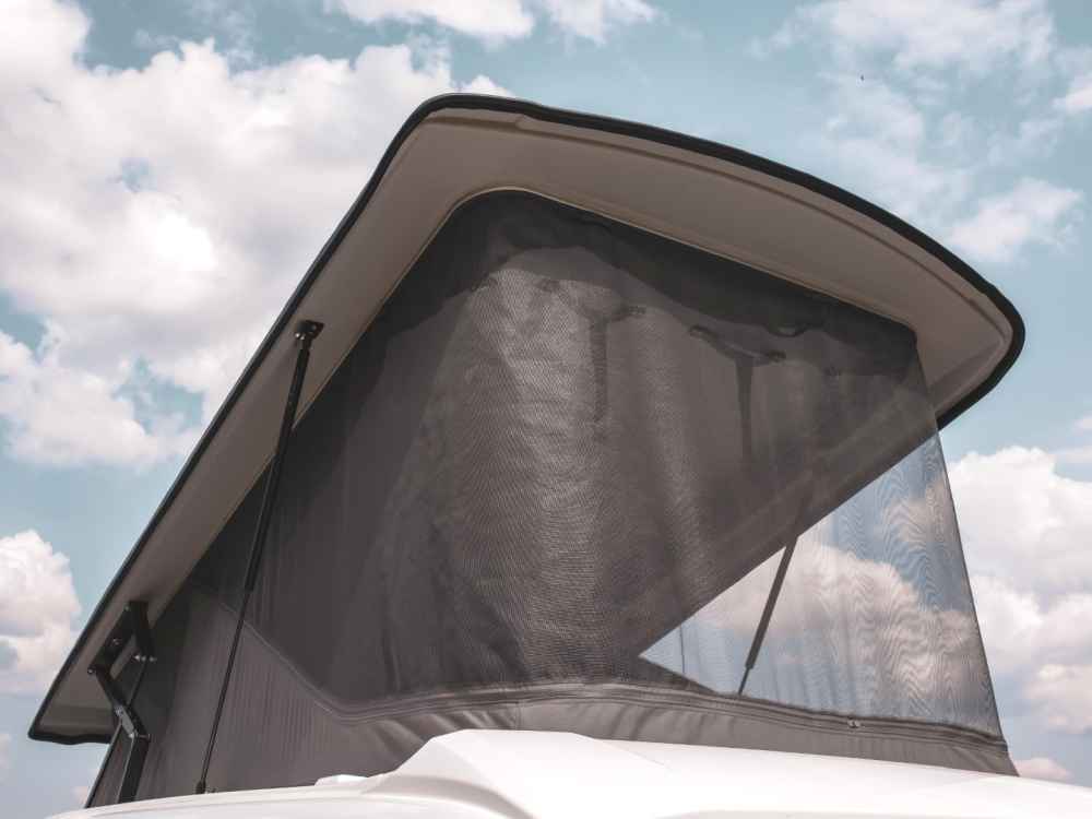 Aufstelldach Ford Tourneo Custom und VW New Transporter Caravalle Nachrüstung Einbau Aufstelldach und Schlafdach in den Camper von Spezialisten Panoramazeltbalg Moskitonetz von außen