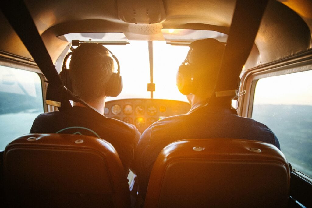 Part 61 vs 141 Flight Schools: Which Path Should You Choose?