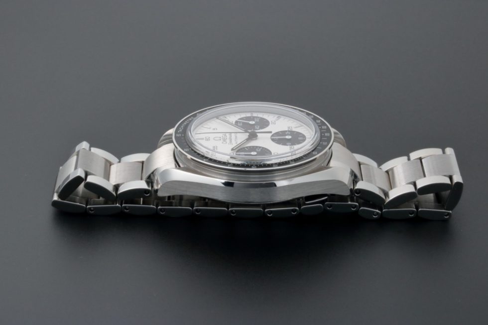 3833 Omega Speedmaster Marui White Dial Watch 3539.31 – Baer & Bosch Auctioneers