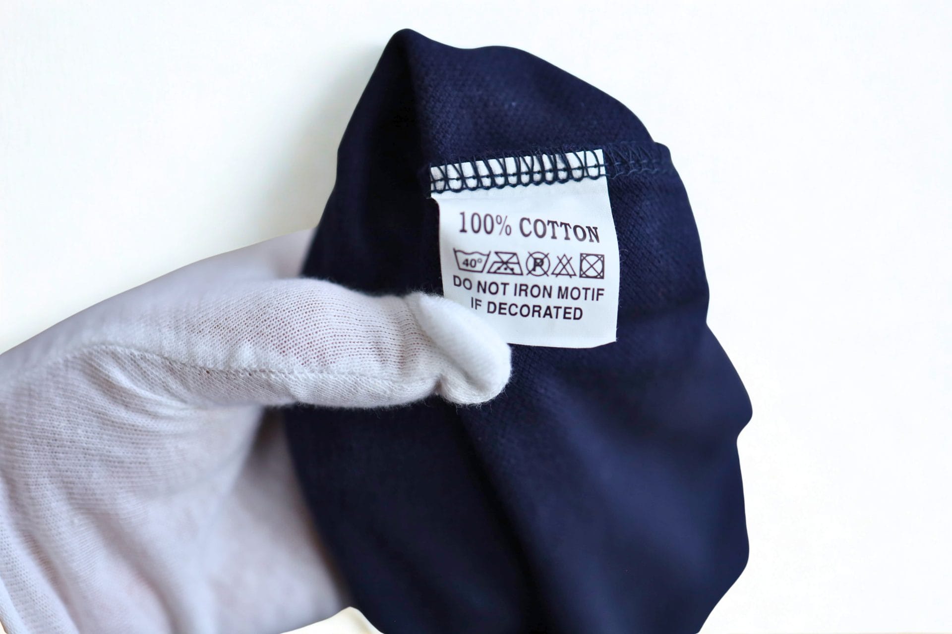 HB31-021 – Vintage 2000 Rolex Commodores’ Cup Polo Shirt Navy Blue Large – Baer & Bosch Auctions